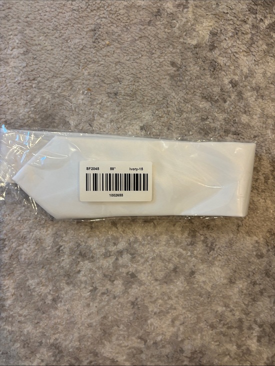 Azazie Other - Ivory azazie new tie